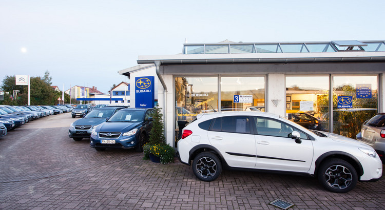 Galeriebild zu Aussenaufnahmen Autohaus Sailer-6